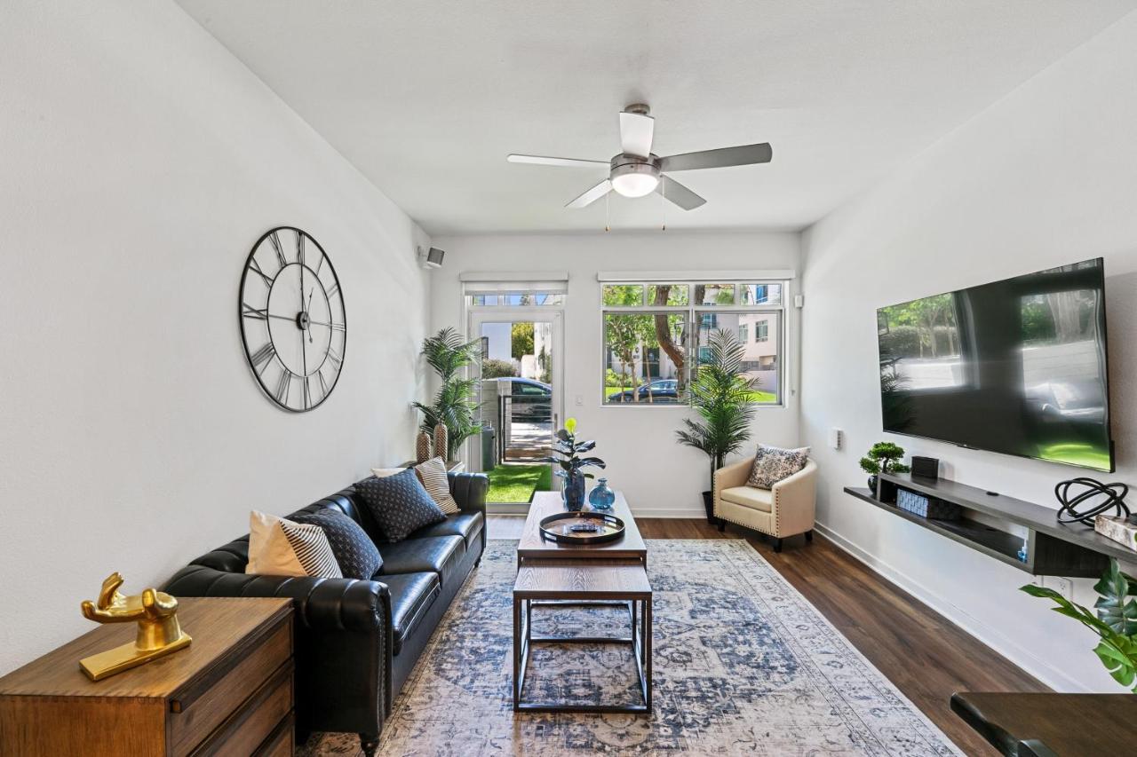 Beverly Grove Chic City Oasis 2 Bedroom Apt With Den 138 Los Ángeles Exterior foto