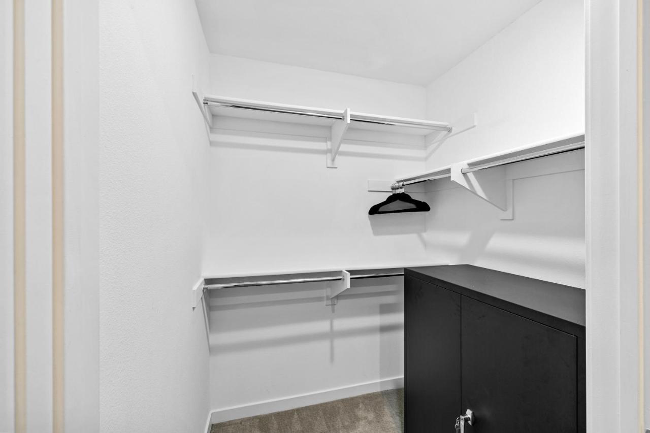 Beverly Grove Chic City Oasis 2 Bedroom Apt With Den 138 Los Ángeles Exterior foto