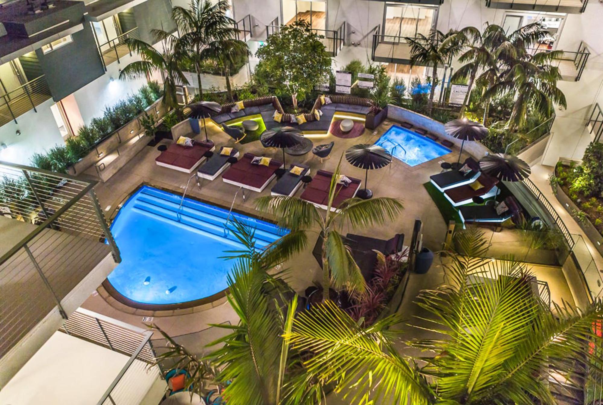 Beverly Grove Chic City Oasis 2 Bedroom Apt With Den 138 Los Ángeles Exterior foto